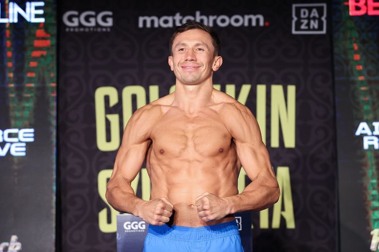 Golovkin sorprendió a todos con su impresionante físico en ceremonia de pesaje. Foto: DAZN
