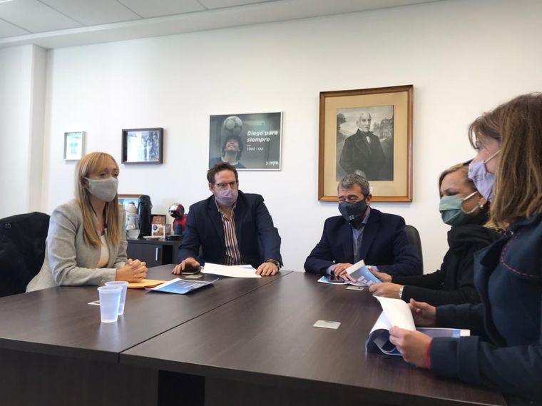 Anabel dejó el proyecto en manos de los jefes de bloques del PJ en la Legislatura.