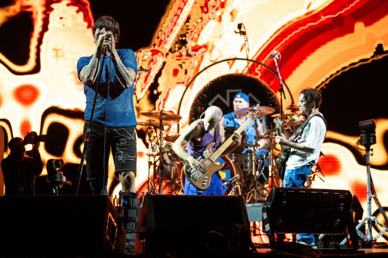 Los Red Hot Chili Peppers se presentaron este viernes en el estadio de River. Foto: Gentileza DF All Access. PH: @irishsuarez