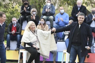 MDZol | Carrio y Jorge Macri. Fuego amigo. La chaqueña quiso beneficiar a Fernán Quirós y lo complicó más. El ministro de Gobierno va por el fin de la interna antes de fin de mes.