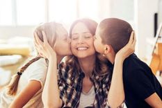 Tengamos en cuenta que, para todos, estas fechas son fuertes, tienden a remover el pasado, despiertan preguntas, deseos, propósitos, recuerdos, ausencias. Foto: MDZ