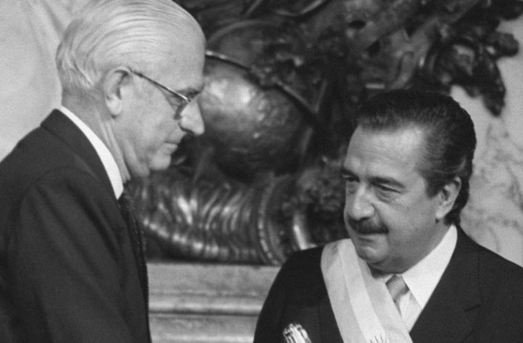 10 de diciembre de 1983, Raul Alfonsín Foto: Gentileza: Radioeme