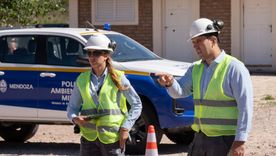 la policia ambiental minera realizo un operativo para controlar el transito de minerales en la ruta 7 la policia ambiental minera realizo un operativo para controlar el transito de minerales en la ruta 7
