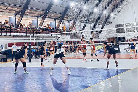 Pacífico fue mucho más que voley: un triunfo que se parece a la vida