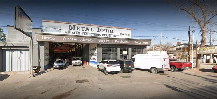 El robo se produjo en un reconocido local del departamento