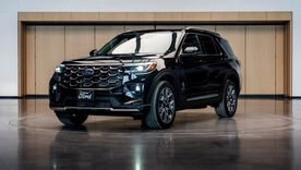 Ford Explorer Papa León XIV Ford Explorer Papa León XIV