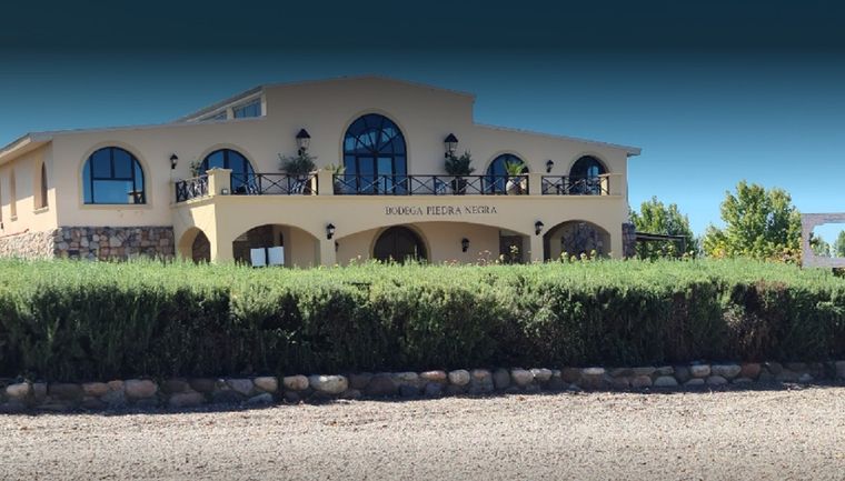 Un operario murió en un derrumbe ocurrido en la bodega Piedra Negra, en Tunuyán. Foto: Googlemaps