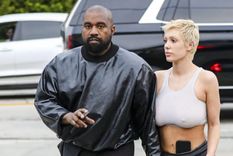 Kanye West y su esposa causan revuelo con sus atuendos en Italia Foto: Kanye West / Instagram
