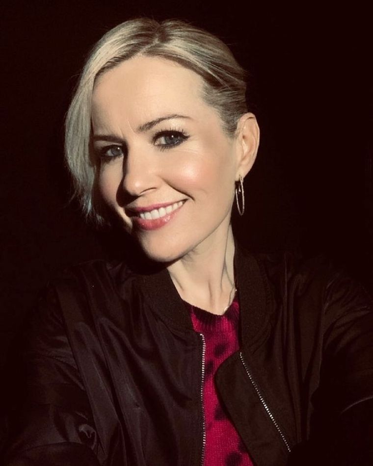 Dido tiene 50 años y está alejada de los escenarios.