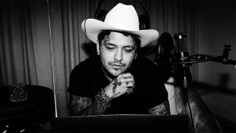 CHRISTIAN NODAL TENDRÍA NUEVA NOVIA. LA ESTARÍA CONQUISTANDO CON LA MISMA TÉCNICA QUE USO CON BELINDA.