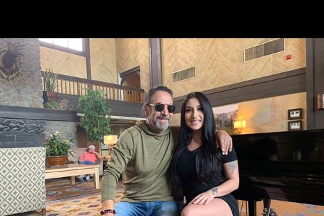 Marco Antonio Solís junto a su hija Beatriz Solís. Foto: Instagram