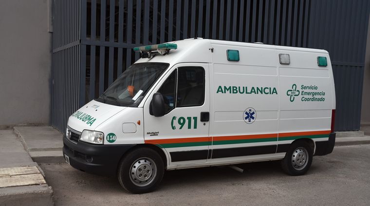 El hombre fue trasladado por una ambulancia del SEC al Hospital Scaravelli Foto: Archivo MDZ