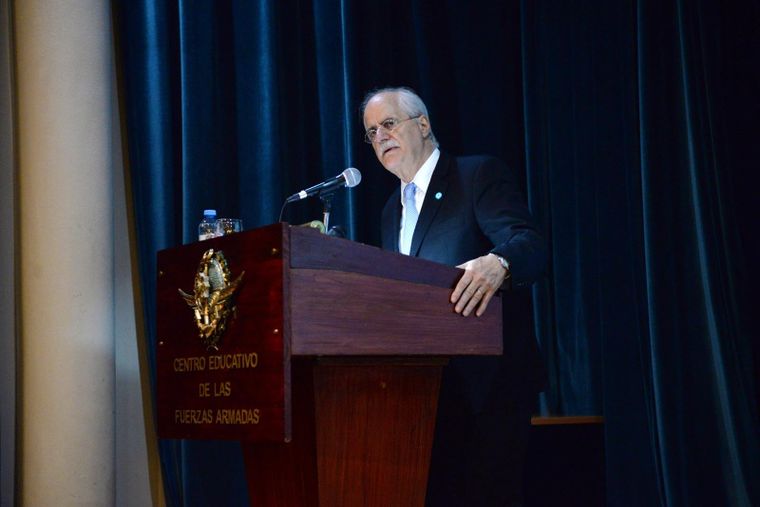 Jorge Taiana encabezará la lista de diputados por Buenos Aires de Fuerza Patria.