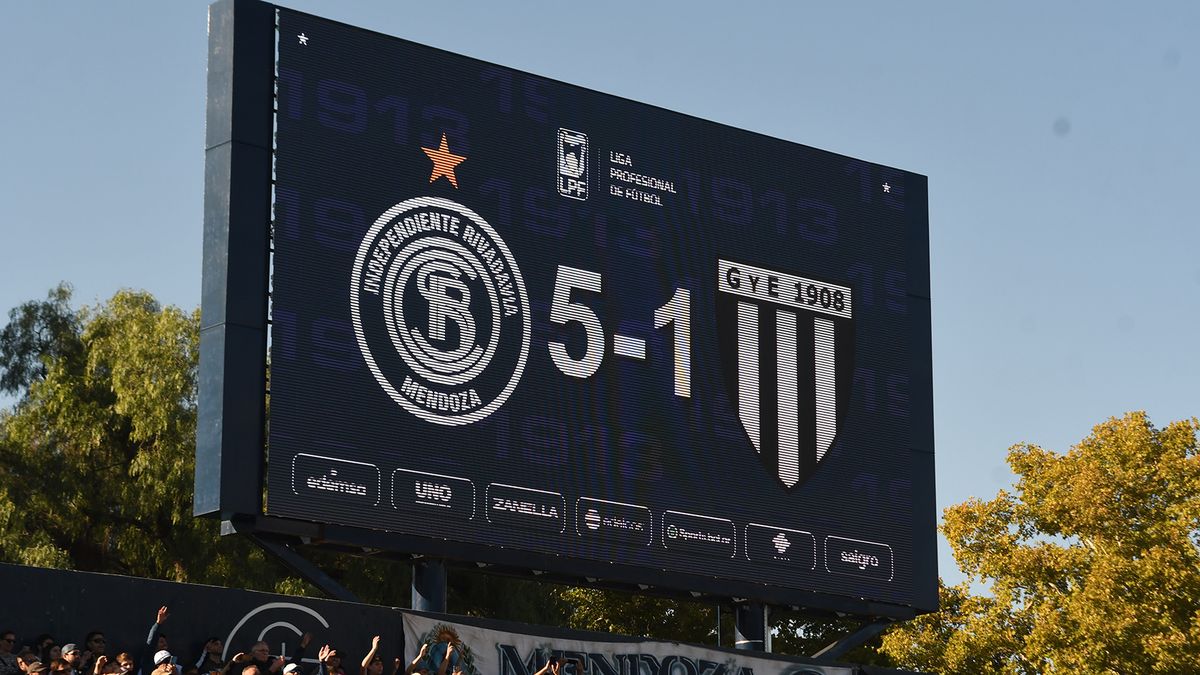 Las mejores postales del superclásico mendocino: la mirada de una tarde histórica