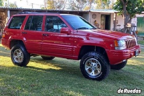 El usado del día: Jeep Grand Cherokee V8 modelo 1997 ¡de colección!
