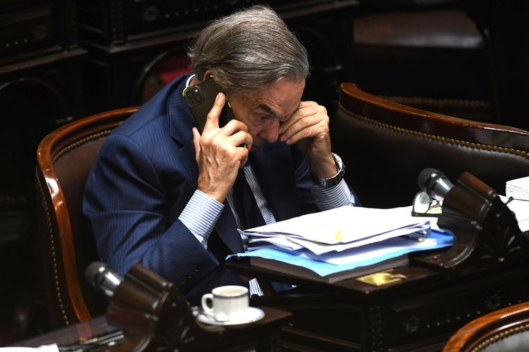 Miguel Ángel Pichetto cree que de aprobarse el capítulo laboral de la ley ómnibus habrá un gran avance sobre el empleo en negro Foto: Télam