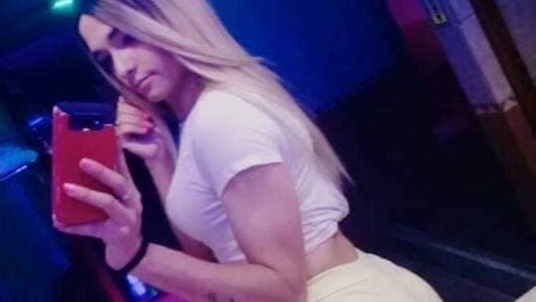 Asesinada La muchacha quería ser maquilladora. Sus amigas lamentaron su muerte.