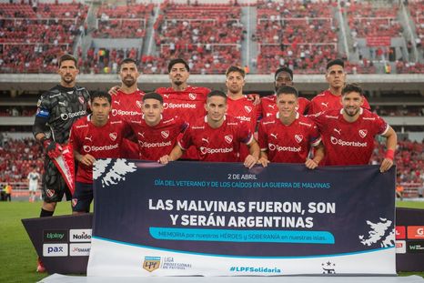 La burla de Independiente a Boca en la presentación de Walter Mazzanti. La burla de Independiente a Boca en la presentación de Walter Mazzanti.