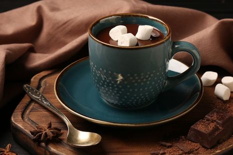 Chocolate caliente con malvaviscos tu nueva obsesión para merendar Chocolate caliente con malvaviscos tu nueva obsesión para merendar