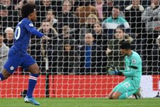 chelsea se quedo con el derby ante tottenham pensando en las copas