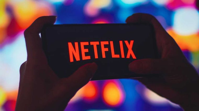 La miserie de seis capítulos que no te dejará despegarte de tu sillón Foto: Netflix