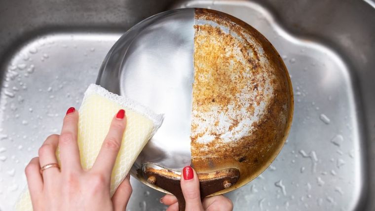 Con este truco lograrás limpiar los sartenes. Foto: Archivo