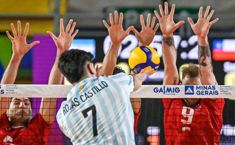 El mendocino Nahuel Rojas fue parte del plantel que obtuvo el segundo puesto en Copa América de vóley. El mendocino Nahuel Rojas fue parte del plantel que obtuvo el segundo puesto en Copa América de vóley.