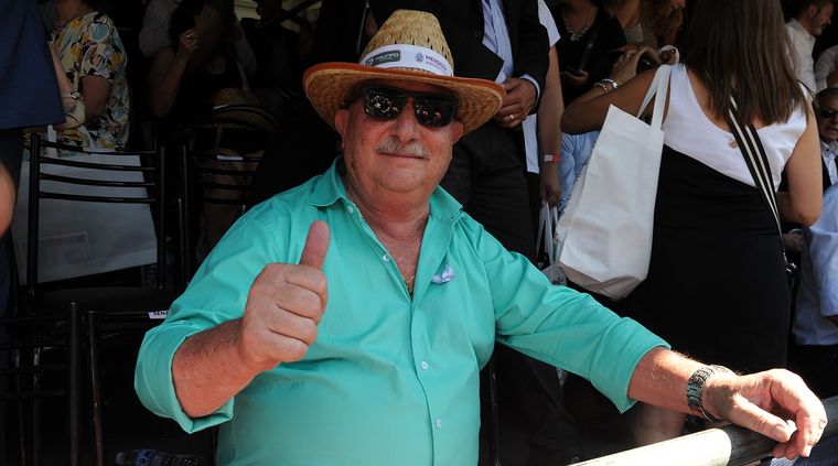 Miguel Ronco se fue de viaje y sesionó desde Playa del Carmen Foto: ALF PONCE / MDZ