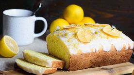 Cómo preparar un rico budín de limón.
