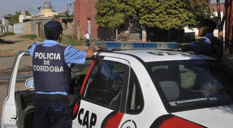 La tragedia ocurrió en la localidad de La Falda, en la provincia de Córdoba, cuando el conductor no vio que su hija se encontraba cerca de su utilitario. Foto: Policía de Córdoba