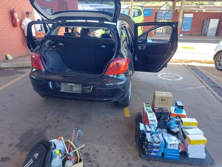 Aduana contrabando celulares La Aduana secuestró celulares que iban a ser ingresados al país de contrabando Foto: Aduana