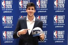 Leandro Bolmaro Knicks eligen a Bolmaro con el número 23 y lo traspasan a los Timberwolves Foto: Instagram Leandro Bolmaro