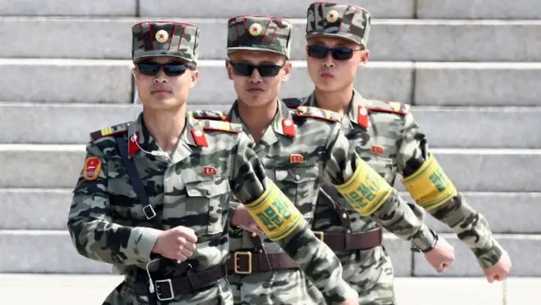 La idea de la homosexualidad visible en el ejército norcoreano es impensable. Foto: Getty Images