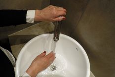 El servicio de provisión de agua potable se verá afectado durante el 25 de mayo. Foto: ALF PONCE MERCADO / MDZ