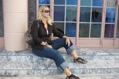 Descubre cómo resaltar tus jeans y sacar el mejor provecho de ellos. Foto: Beauty Blog Over 40
