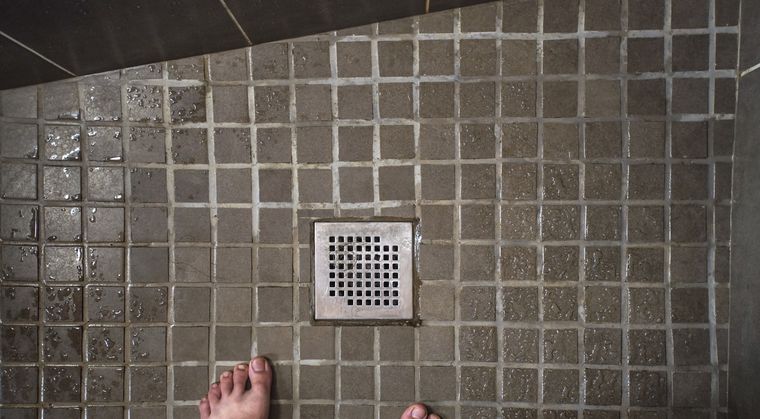 Una limpieza profunda para prevenir el mal olor. Foto: Shutterstock