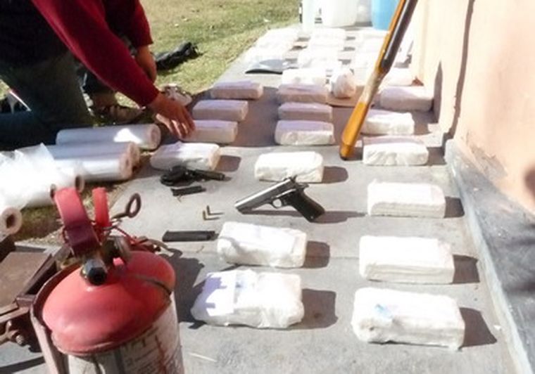 Los ladrillos con droga. Foto: Ministerio de Seguridad