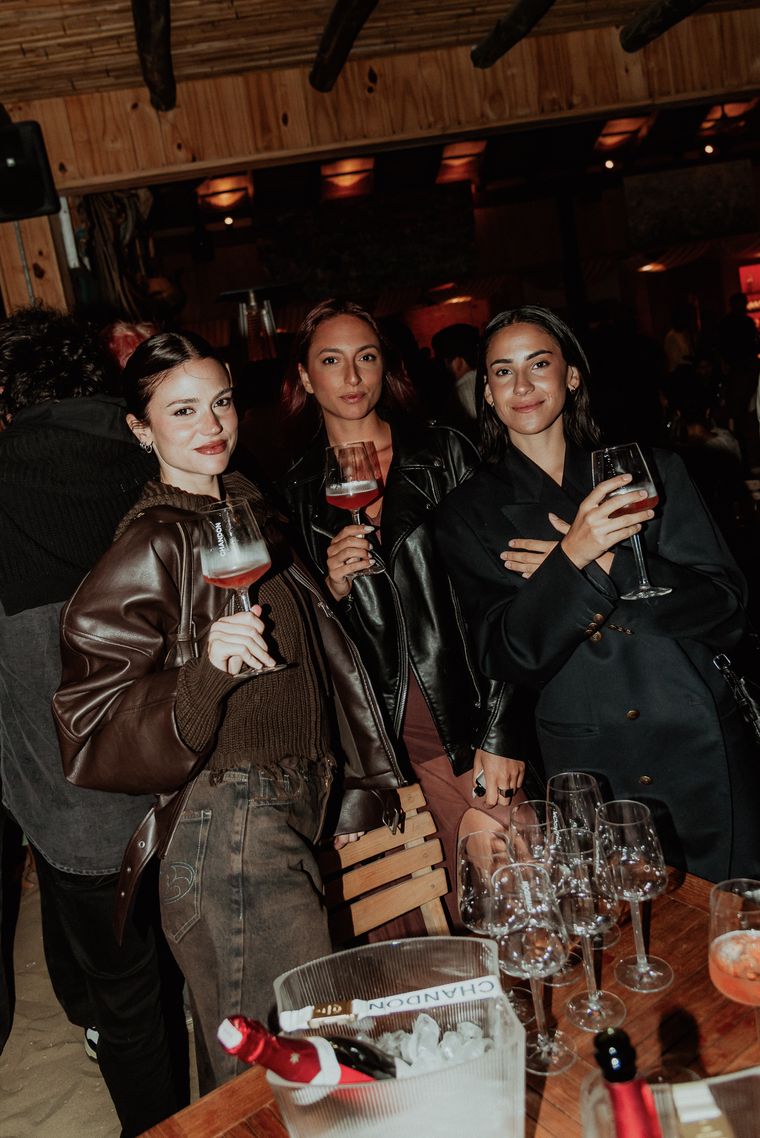 Ellas quedaron encantadas con el Apéritif. Ellas quedaron encantadas con el Apéritif.
