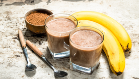 Antojo saludable: receta de helado smoothie de banana y cacao sin azúcar añadido. Antojo saludable: receta de helado smoothie de banana y cacao sin azúcar añadido.