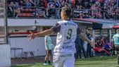 Ferreyra celebra uno de sus goles en Gimnasia Ferreyra celebra uno de sus goles en Gimnasia
