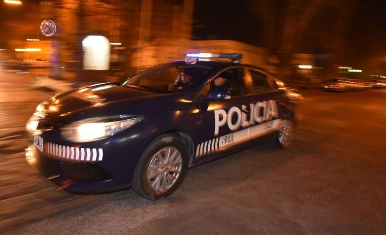 La Policía y el personal de Tránsito trabajaron en la escena del hecho. &nbsp;