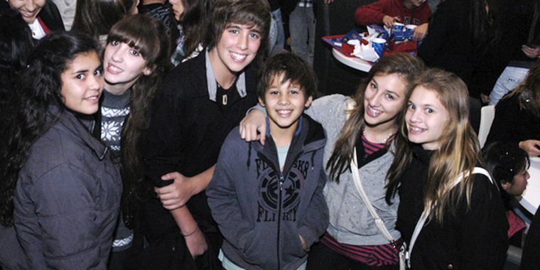 Anabela, Luciana, Franco, Agustín, Valentina y Carolina. Foto: Ariel Jalley/Mediamza.com