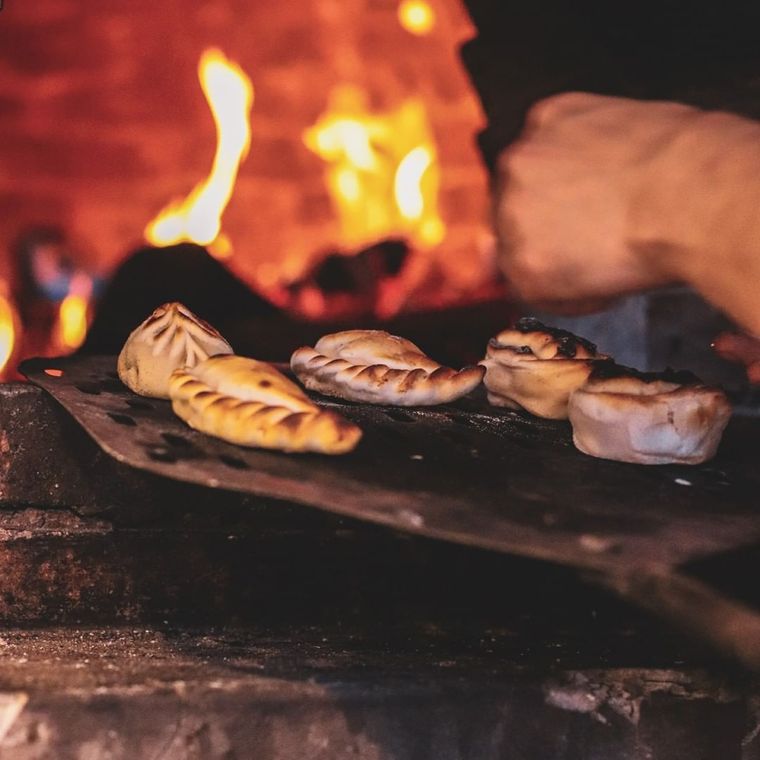 A partir de una votación abierta impulsada en redes sociales y portales gastronómicos, se confeccionó un ránking de las tres empanadas más valoradas del país.