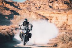 fotos y video: ktm lanza la 390 adventure de produccion nacional