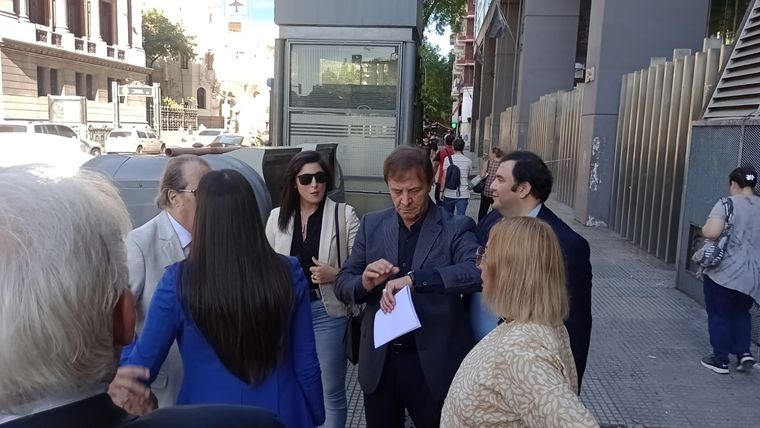 Los diputados de LLA fueron en subte a la Casa Rosada Foto: Prensa LLA