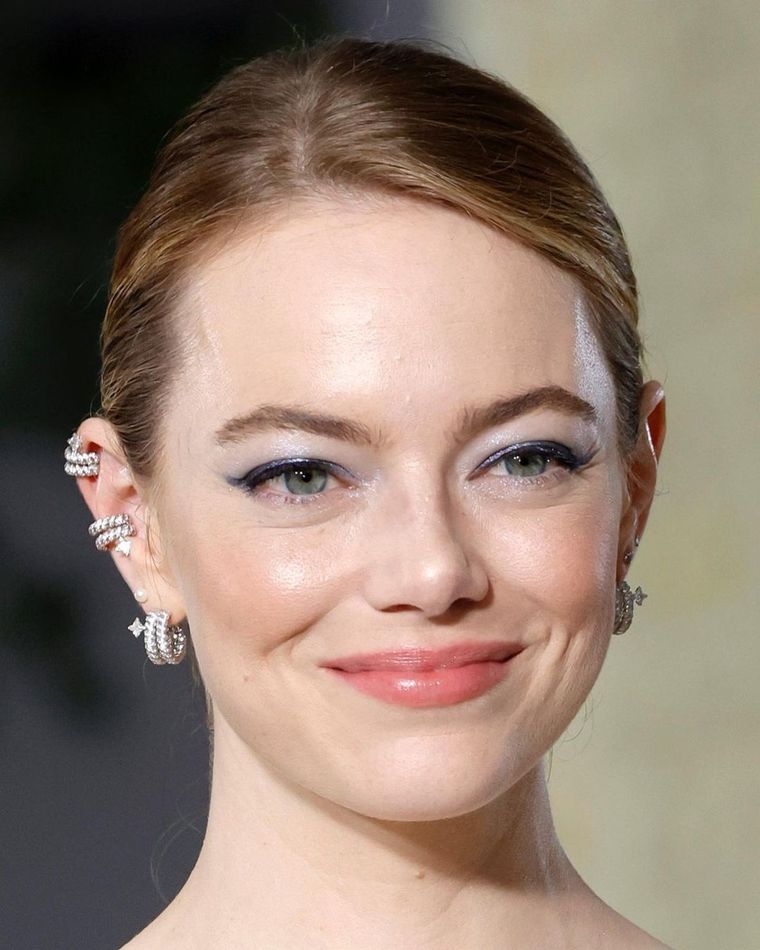 Emma Stone y Sophie Turner usaron las mismas medias de una famosa marca de moda Foto: Instagram