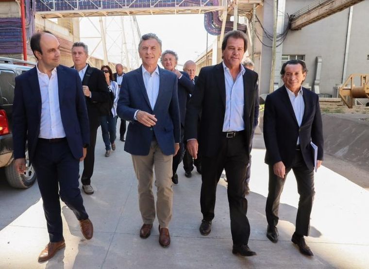 Sergio Nardello, de Vicentin, a la izquierda de la imagen.