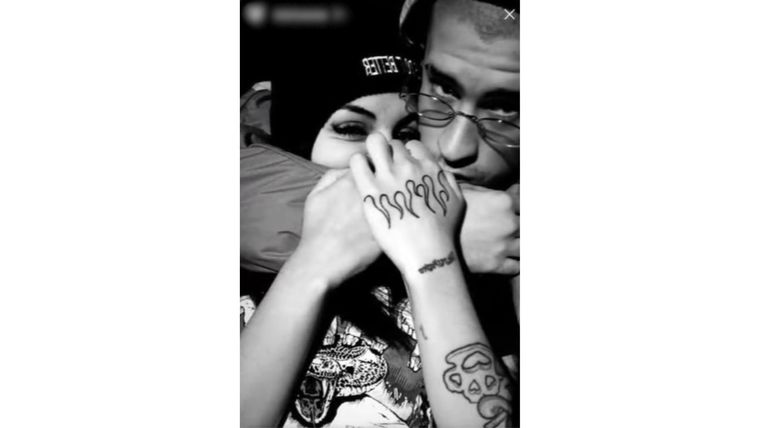 Cazzu y Bad Bunny en una relación fugaz. Cazzu y Bad Bunny en una relación fugaz.