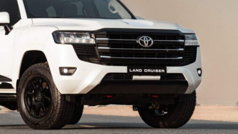 Toyota Land Cruiser Victory Edition