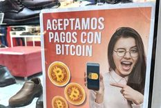Muchas tiendas dejan en claro a los clientes que aceptan bitcoins.